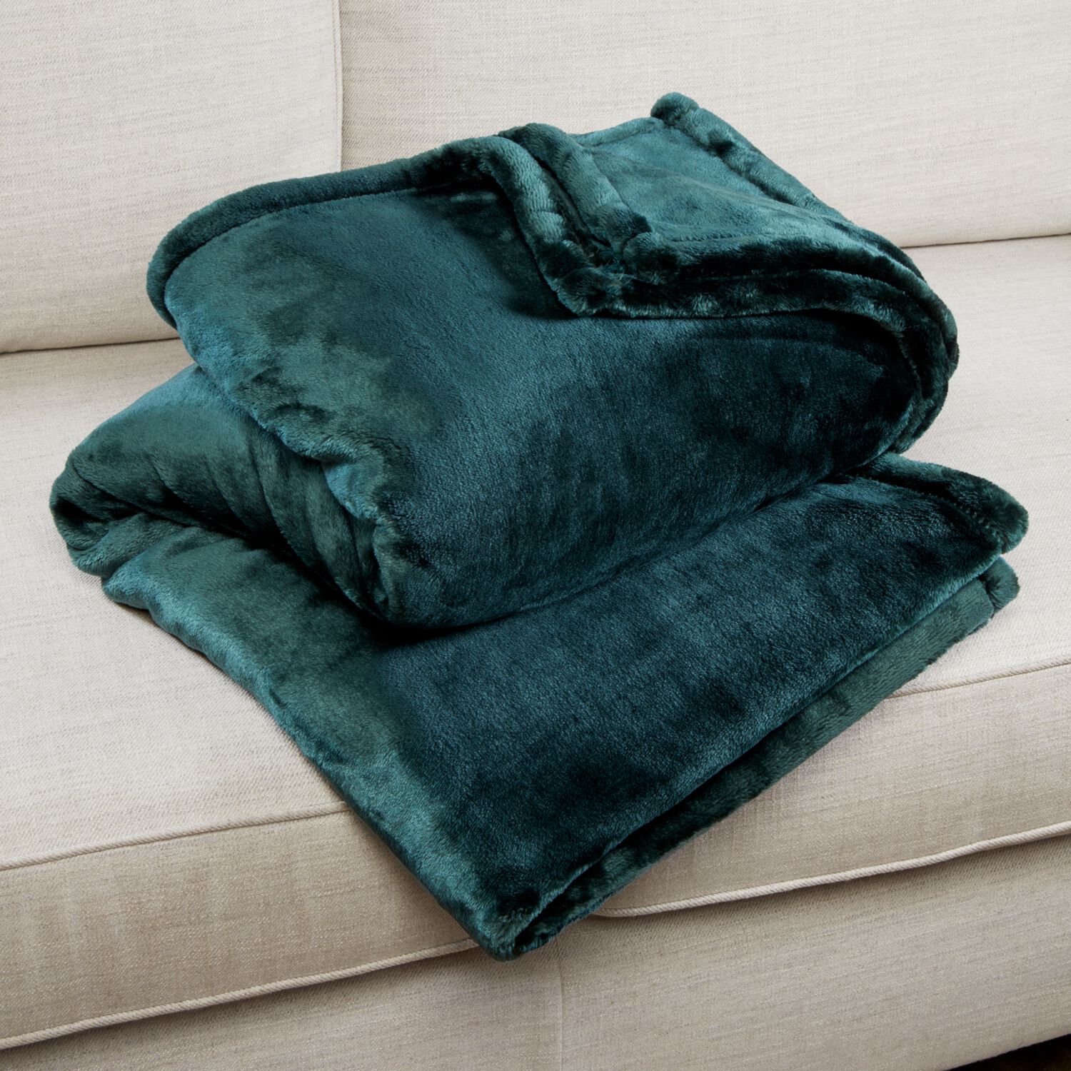 Forest green sale velvet throw