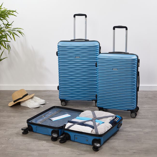 Medium Lightweight Hardshell Luggage - Blue