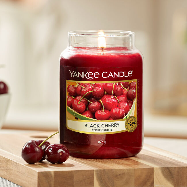 Yankee Candle Black Cherry Large Jar