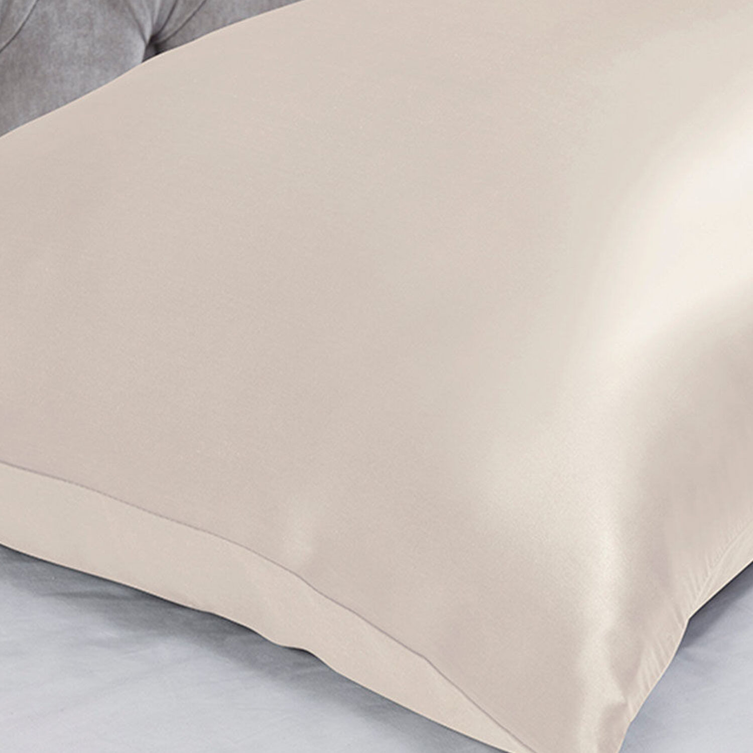 Ivory 2024 silk pillowcase