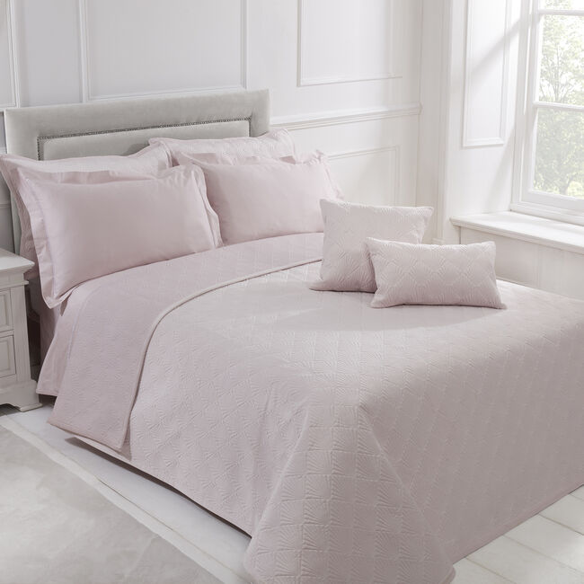 Quilted Hotel Velvet Bedspread - Blush